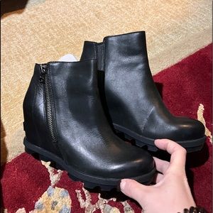 Sorel leather ankle boots